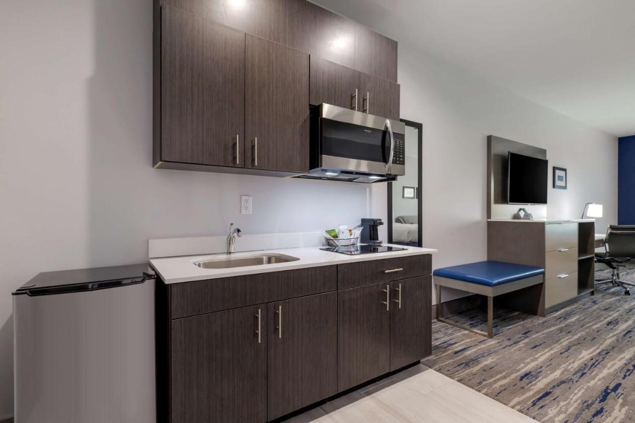 Best Western Plus Choctaw Inn & Suites Экстерьер фото